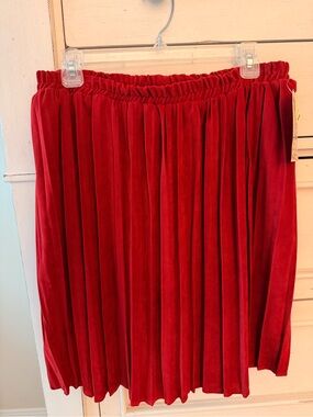1849 Brand Red Velveteen Pleated Skirt